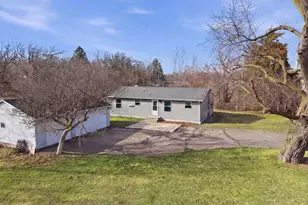 23007 Lovell Rd, Sycamore, IL 60178 - Photo 8