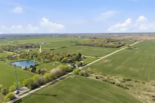 23007 Lovell Rd, Sycamore, IL 60178 - Photo 36