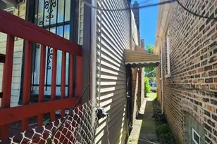 9346 S Woodlawn Ave, Chicago, IL 60619 - Photo 14