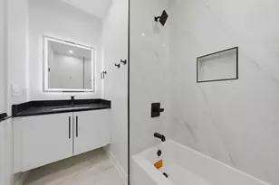 1355 N Western Ave, Chicago, IL 60622 - Photo 12