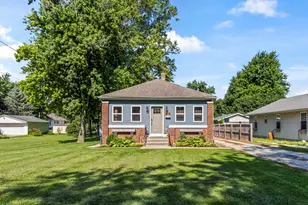 812 Painter St, Streator, IL 61364 - Photo 1