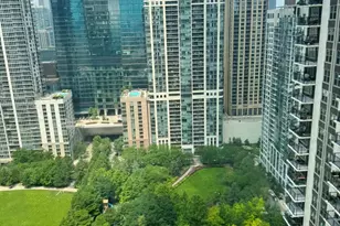 400 E Randolph St, Chicago, IL 60601 - Photo 2