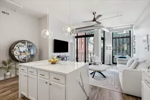 740 W Fulton St, Chicago, IL 60661 - Photo 4