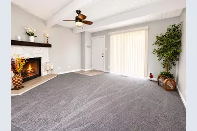 468 Meadow Green Lane, Round Lake Beach, IL 60073 - Photo 6