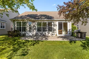 860 Cascade Falls Dr, Elgin, IL 60124 - Photo 18