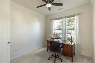 860 Cascade Falls Dr, Elgin, IL 60124 - Photo 14
