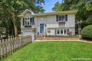 35045 N Sheridan Dr, Ingleside, IL 60041 - Photo 1