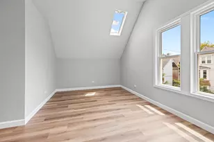 1214 W Melrose St, Chicago, IL 60657 - Photo 6