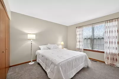 1293 Georgetown Way, Vernon Hills, IL 60061 - Photo 32