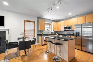 1242 N Maplewood Ave, Chicago, IL 60622 - Photo 8