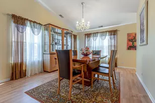 263 Shadow Creek Circle, Vernon Hills, IL 60061 - Photo 14