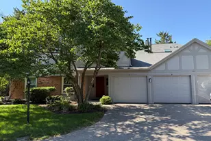 1907 Gresham Cir, Wheaton, IL 60187 - Photo 1