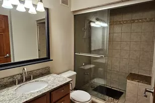 111 W Maple St, Chicago, IL 60610 - Photo 10