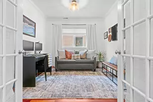 1955 W Barry St, Chicago, IL 60657 - Photo 8