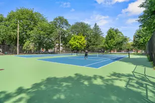 1955 W Barry St, Chicago, IL 60657 - Photo 26
