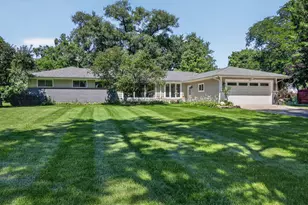 4218 Seeley Ave, Downers Grove, IL 60515 - Photo 1