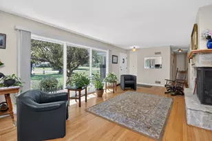 4218 Seeley Ave, Downers Grove, IL 60515 - Photo 2