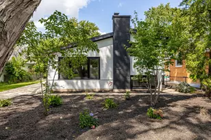1307 Pershing Ave, Wheaton, IL 60189 - Photo 2