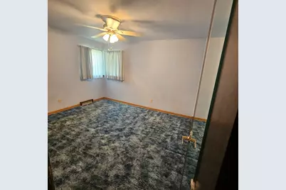 573 Gordon Avenue, Calumet City, IL 60409 - Photo 6