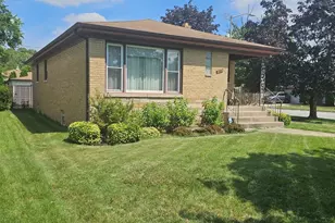 573 Gordon Ave, Calumet City, IL 60409 - Photo 2