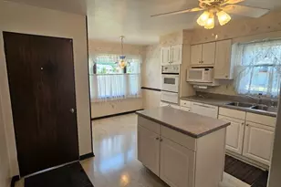 573 Gordon Ave, Calumet City, IL 60409 - Photo 14