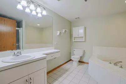 11545 Settlers Pond Way #2D, Orland Park, IL 60467 - Photo 14
