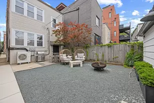 2024 W Superior St, Chicago, IL 60612 - Photo 34
