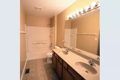 771 S Sienna Drive, Round Lake, IL 60073 - Photo 36