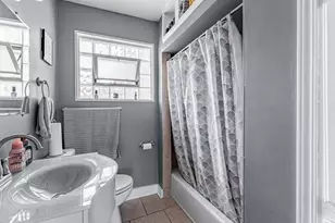 9144 S Utica Ave, Evergreen Park, IL 60805 - Photo 20
