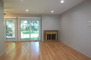 1546 Williamsburg Dr, Schaumburg, IL 60193 - Photo 2