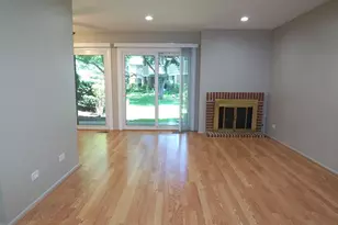 1546 Williamsburg Dr, Schaumburg, IL 60193 - Photo 8