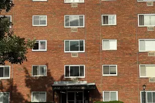 222 Madison St, Joliet, IL 60435 - Photo 2