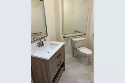 5746 N Milwaukee Avenue, Chicago, IL 60646 - Photo 4