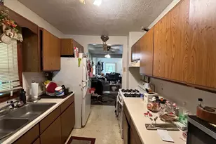 244 W Homer St, Freeport, IL 61032 - Photo 16