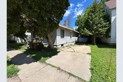 244 W Homer Street, Freeport, IL 61032 - Photo 2