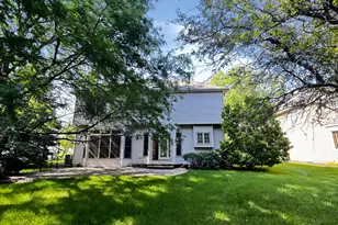 4824 Clearwater Ln, Naperville, IL 60564 - Photo 2