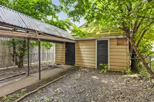 1907 W Irving Park Rd, Chicago, IL 60613 - Photo 26