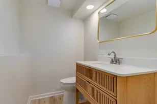 2541 75th St, Woodridge, IL 60517 - Photo 32