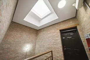 212 E 44th St, Chicago, IL 60653 - Photo 22