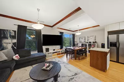 212 E 44th Street #3, Chicago, IL 60653 - Photo 4