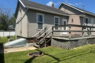 637 Crosat St, Lasalle, IL 61301 - Photo 4