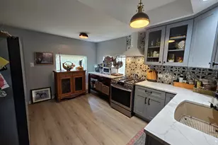 2238 W Carmen Ave, Chicago, IL 60625 - Photo 8