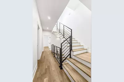 1728 N Sawyer Avenue #Front, Chicago, IL 60647 - Photo 22