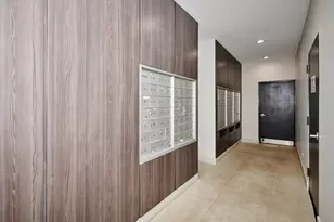 2740 N Pine Grove Ave, Chicago, IL 60614 - Photo 6