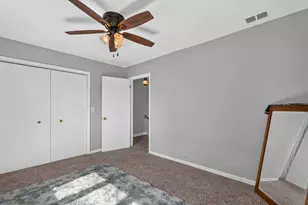 613 E 3rd St, Lockport, IL 60441 - Photo 20