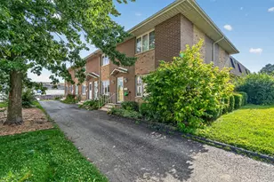 613 E 3rd St, Lockport, IL 60441 - Photo 36