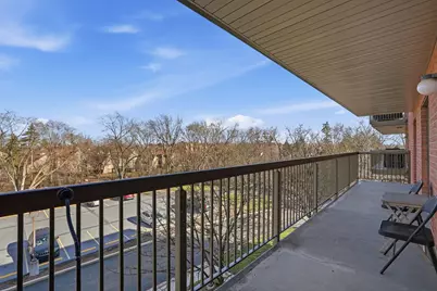 6443 Clarendon Hills Road #402, Willowbrook, IL 60527 - Photo 14