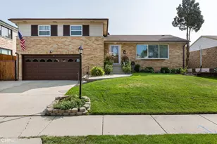 120 Concord Dr, Melrose Park, IL 60160 - Photo 1