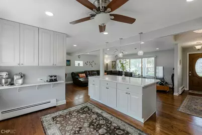 120 Concord Drive, Melrose Park, IL 60160 - Photo 2