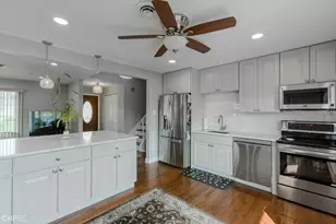 120 Concord Dr, Melrose Park, IL 60160 - Photo 4